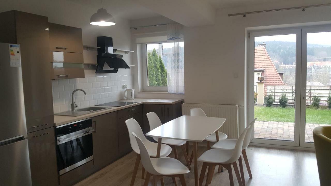 Apartament Z Widokiem-Blizej Zdroju Polanica-Zdrój Eksteriør bilde